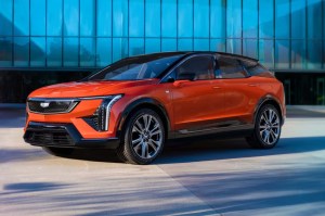 At full charge, Cadillac estimates a range of 482 kilometres.