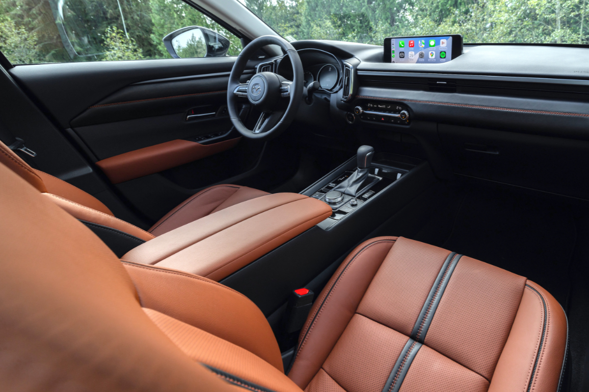 2025-mazda-cx-50-hybrid-interior