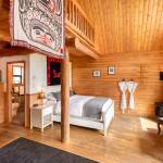 Bella Coola Heli Sports’ Tweedsmuir Park Lodge. In addition to more than 13,150 square kilometres of pristine wilderness, guests can choose from five wilderness lodges in the company’s portfolio. Photo courtesy of Bella Coola Heli Sports.