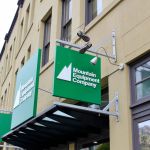Mountain Equipment Company is back in Canadian hands, announcing its acquisition by a group of private Canadian investors.