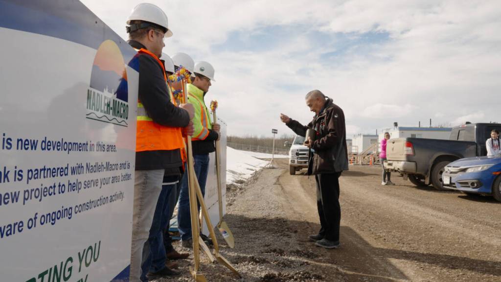 Roy Nooski, Councillor, Nadleh Whut’en, conducts a blessing ceremony to honour and celebrate the new partnership.