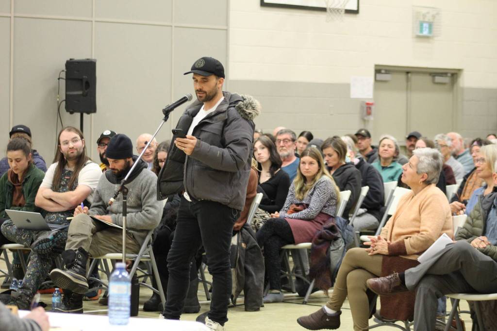 Smithers resident and soup kitchen volunteer Lee Corneau tells Smithers council he thinks the newly opened shelter is a good thing for the community. (Marisca Bakker/The Interior News)