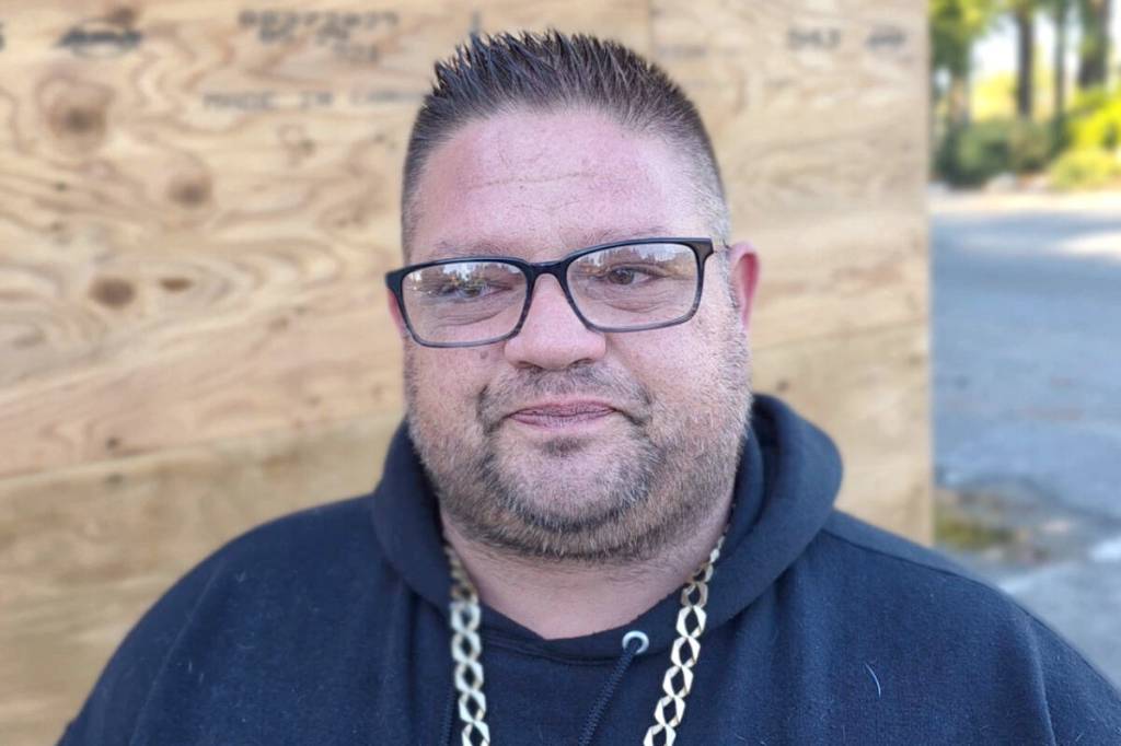 Rob Franks lost his daughter Breallan Dawne Franks to fentanyl. On Saturday, Nov. 8, a memorial was created at a Brookswood store by a graffiti artist. (Dan Ferguson/Langley Advance Times)