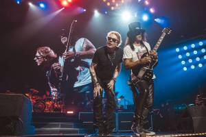 Guitarist Slash, right, and singer Axl Rose on stage with Guns N&rsquo; Roses. (Contributed/Live Nation Entertainment)