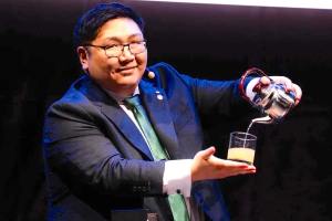 Magician Billy Hsueh at the 2025 FISM World Championships of Magic event Turin, Italy, in July.