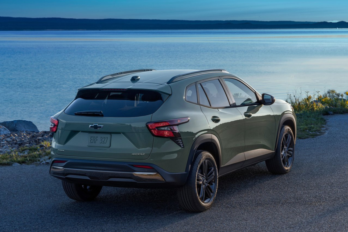 chevrolet-trax-rear