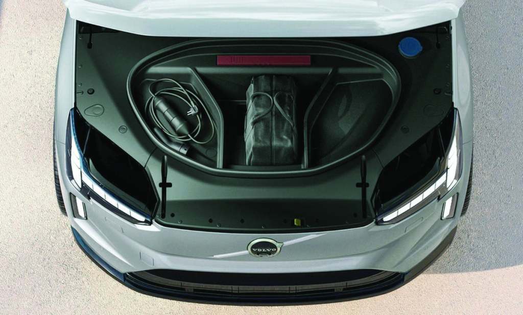 The EX90 and the XC90 have comparable dimensions and capacities, but the EX90 has the advantage with its stowage spot beneath the hood. PHOTO: VOLVO