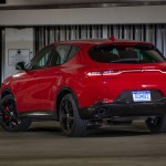 The Dodge Hornet features a vehicle-width tail lamp with a centreilluminated Dodge Rhombi logo. Photo: Dodge