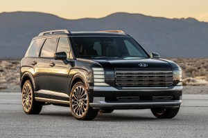 From front to back the restyled body of the 2026 Hyundai Palisade exudes a premium appearance.