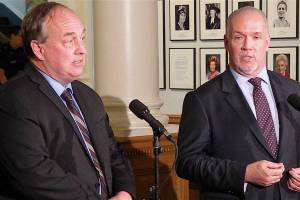 B.C.'s last minority government came about in 2017 when the B.C. Greens under Andrew Weaver supported the B.C. NDP under John Horgan. New Democrats had won two fewer seats than the B.C. Liberals, but secured the support of the B.C. Greens. (Black Press Media file photo)