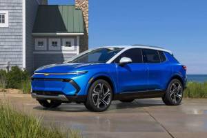 The Equinox EV is significantly longer than the gasoline model  by more than 18 centimetres  and the distance between the front and rear wheels is greater by about 23 centimetres. PHOTO: CHEVROLET
