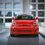 Fiat estimates a zero-to-60-mph (96-km/h) time of 8.5 seconds and a top speed of 150 km/h for the 1,350-kilometre 500e. Estimated maximum range is 238 kilometres. PHOTO: FIAT