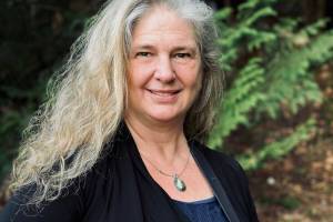 Join Jenny Lester for a festive Bluegrass Christmas Songs Workshop in Port Alberni on Dec. 15, 2024. Jenny Lester will be hosting Carpe Diem Arts’ “Daily Antidote of Song” on Oct. 31 at 9 a.m. Pacific Time. (Black Press file photo)