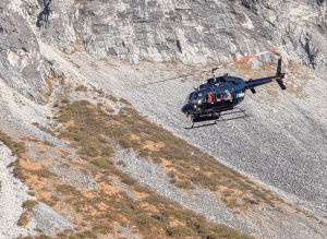 A Summit Helicopters aircraft transports Kitimat Ground Search and Rescue members during the Oct. 15 rescue of an injured hunter near Mount Atna.